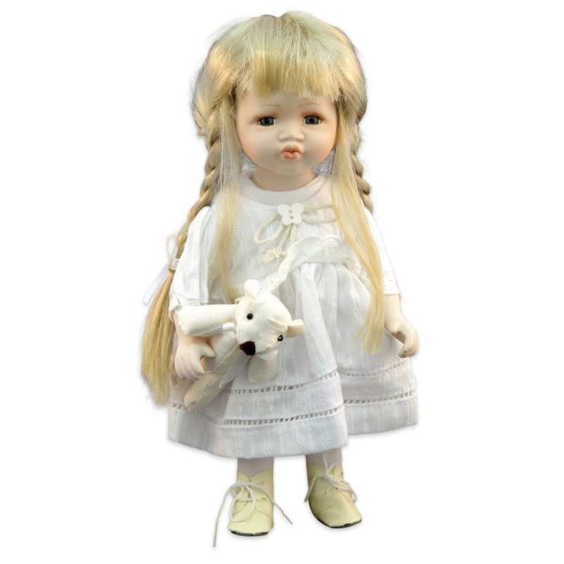 Фарфоровая кукла