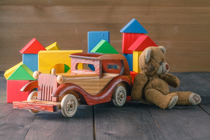 Игрушки из дерева