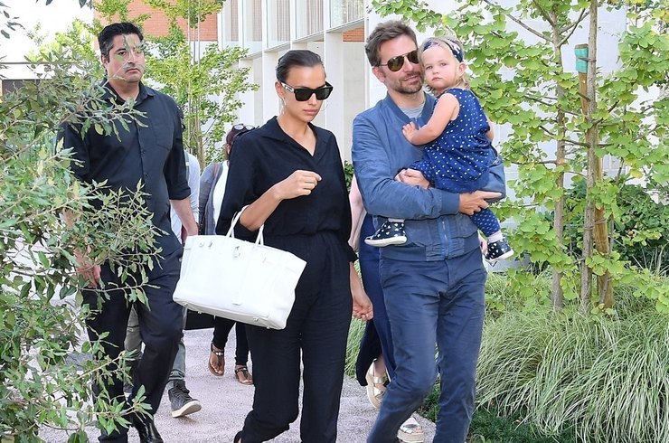 Брэдли Купер с дочкой Брэдли Купер с дочкой