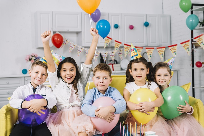 Дети на празднике Дети на празднике