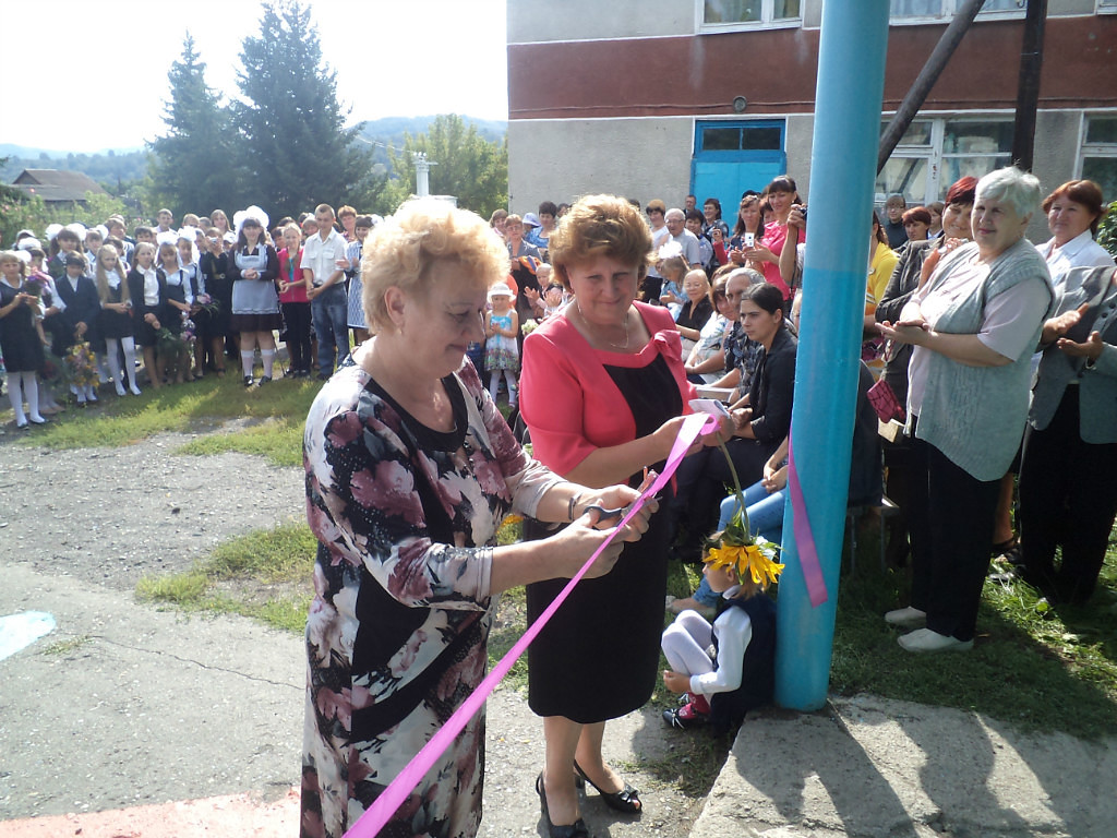 Торжественная линейка Торжественная линейка