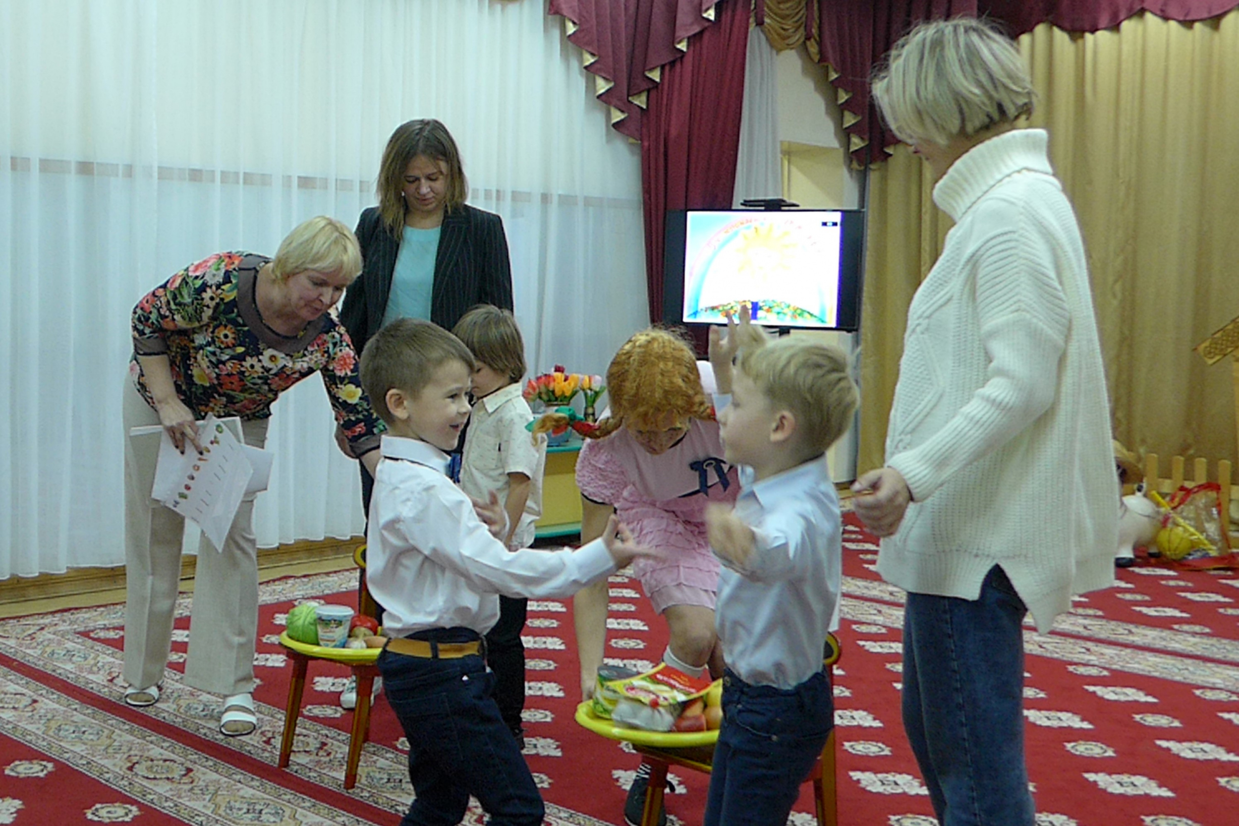 День Матери в старшей группе День Матери в старшей группе