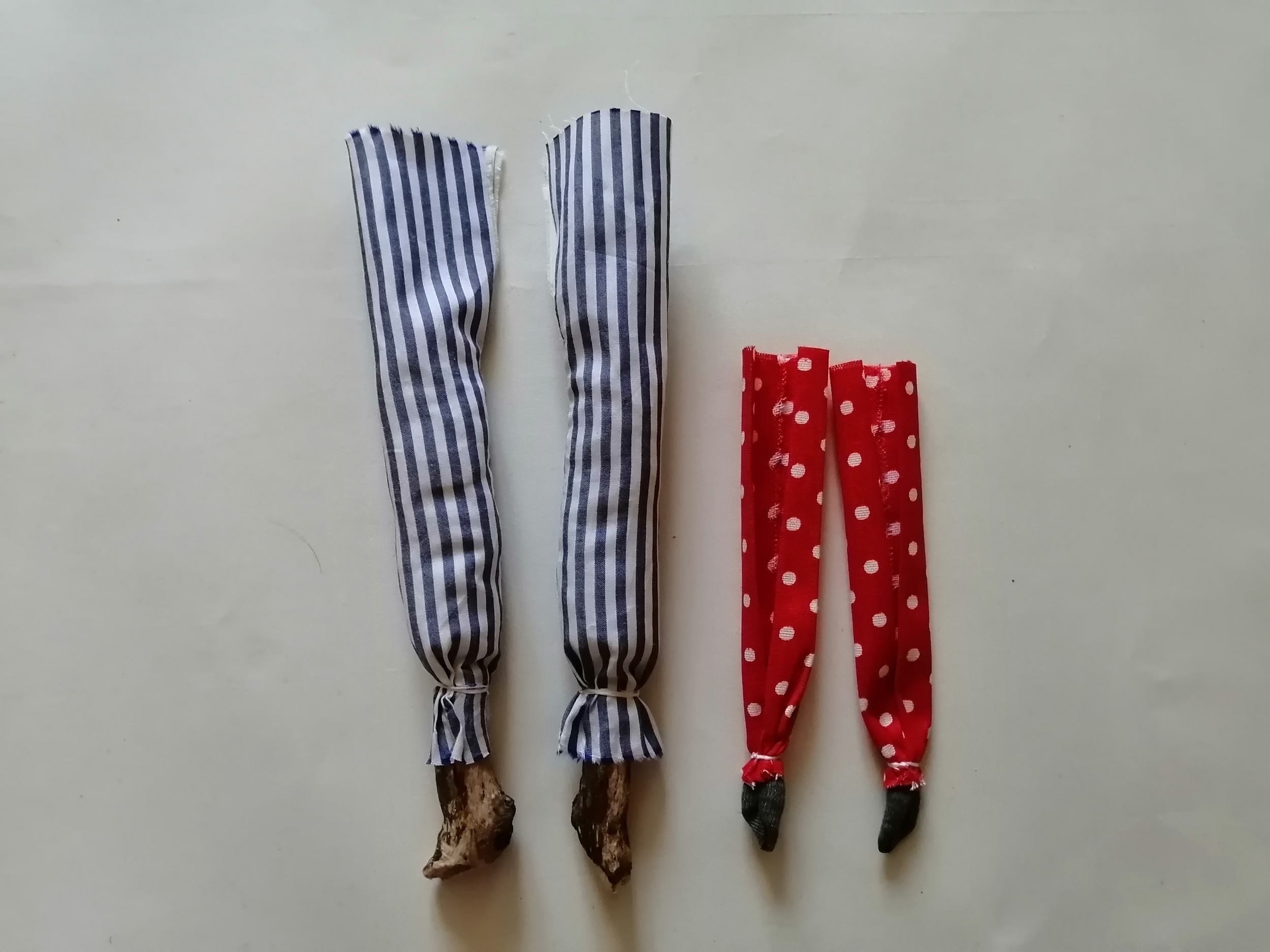 Делаем лапы и руки из синтепона Делаем лапы и руки из синтепона