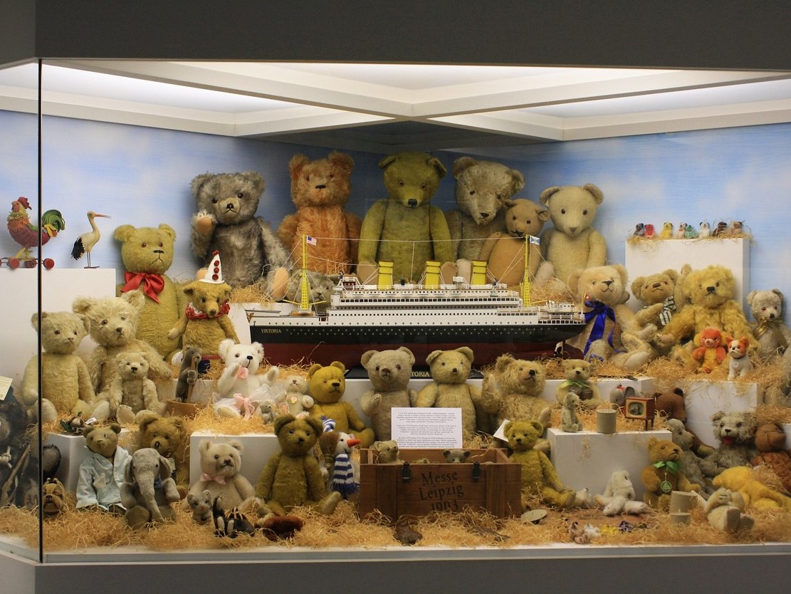 YaErTh08m-M.jpg YaErTh08m-M.jpg