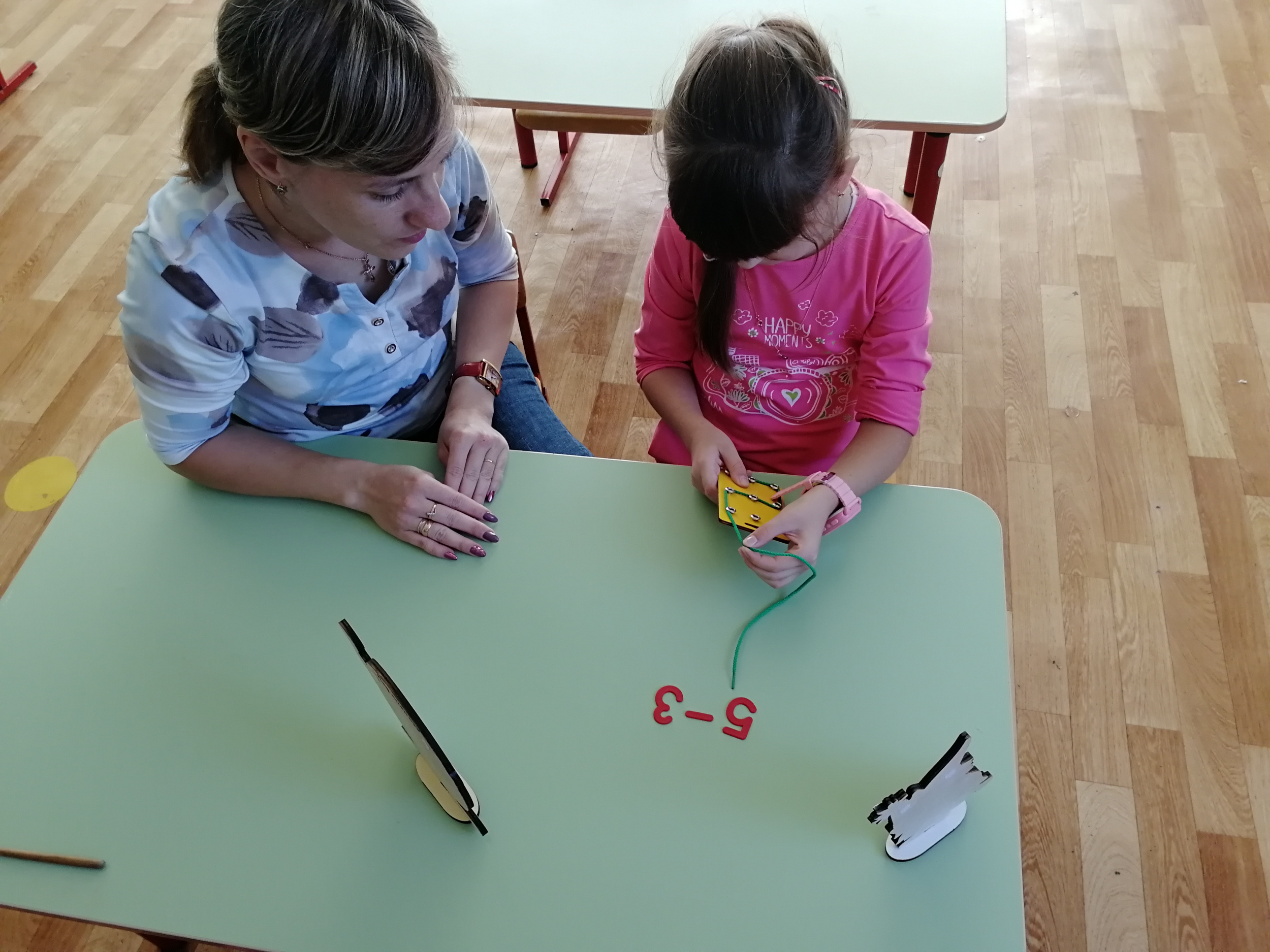 Очень тяжело усидеть ребёнку Очень тяжело усидеть ребёнку