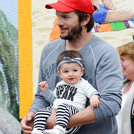 эштон катчер.jpg эштон катчер.jpg