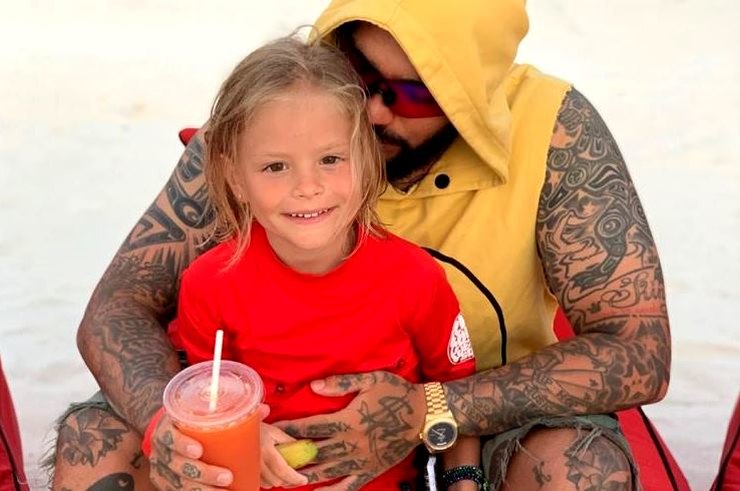 Тимати с дочкой Алисой Тимати с дочкой Алисой