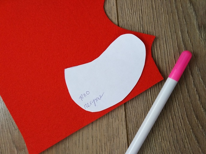 Вышла курочка гулять…