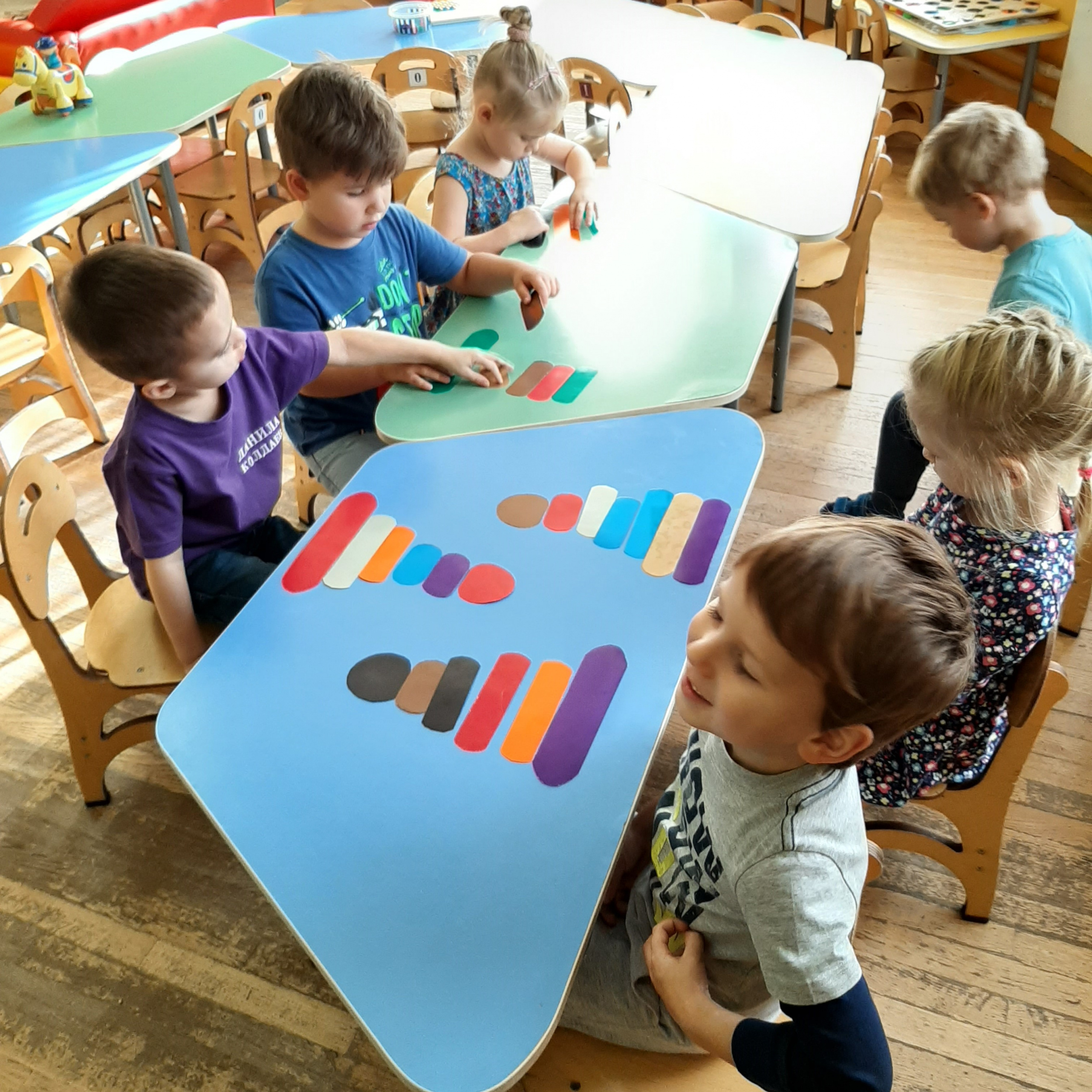 Развивающие игры для младших дошкольников Развивающие игры для младших дошкольников