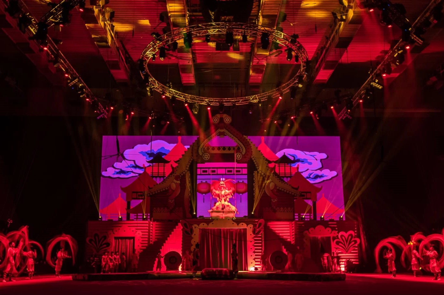 В Тридевятом царстве В Тридевятом царстве