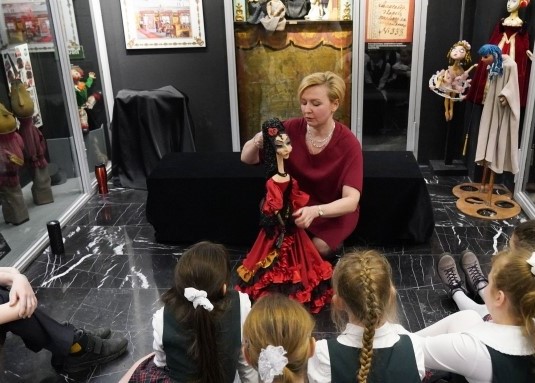 3 teatral-nov.jpg 3 teatral-nov.jpg