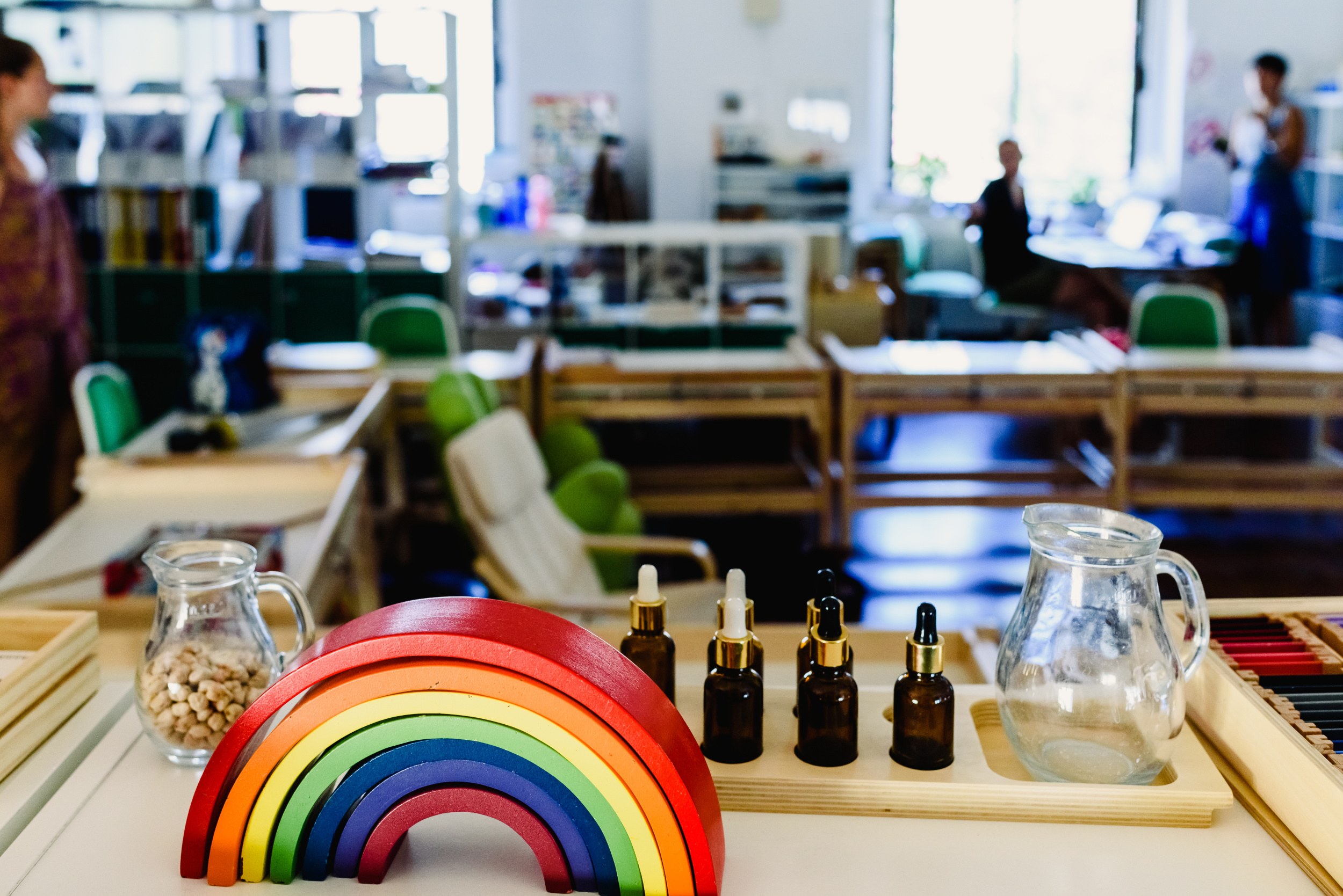 4 food-bottles-table-school.jpg 4 food-bottles-table-school.jpg