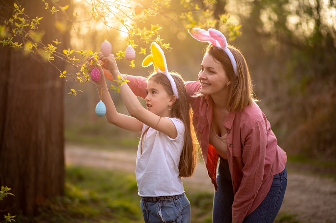 Мама с дочкой