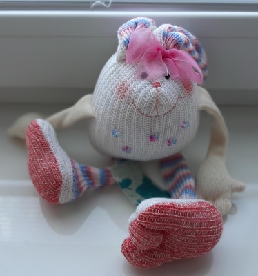 Игрушка ручной работы «Шар-зайка», Нежный ветер